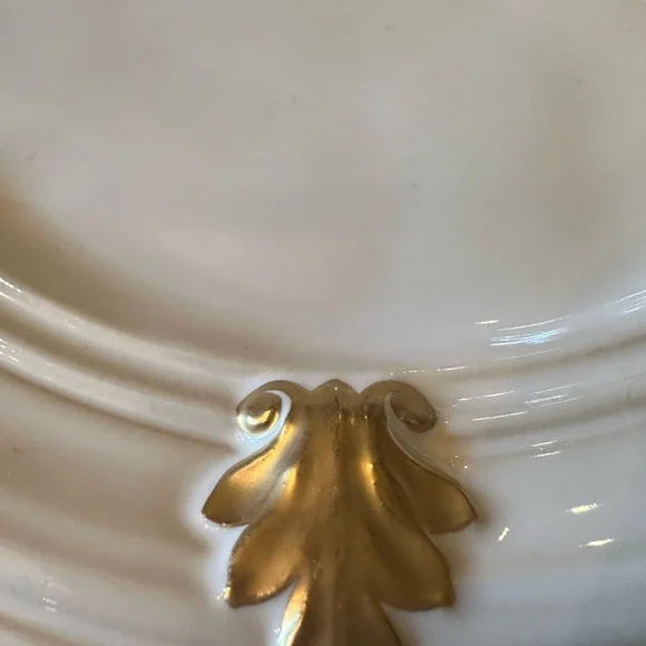 White and gold salad plates - Picture 2 of 5
